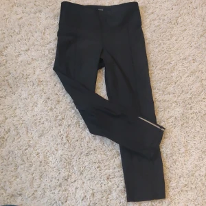 Träningstights  - Oanvända träningstights