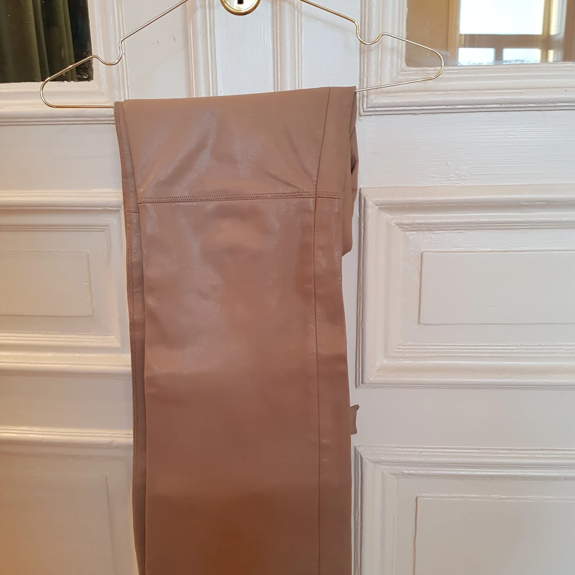 Beige skinnbyxor stl. 34 - 91