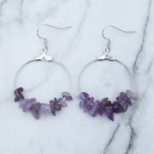 Unika örhängen - Unika silverfärgade örhängen, nickelfria. Finns endast ett par, så först till kvarn! 11:- i frakt, fri frakt vid köp över 100:- 