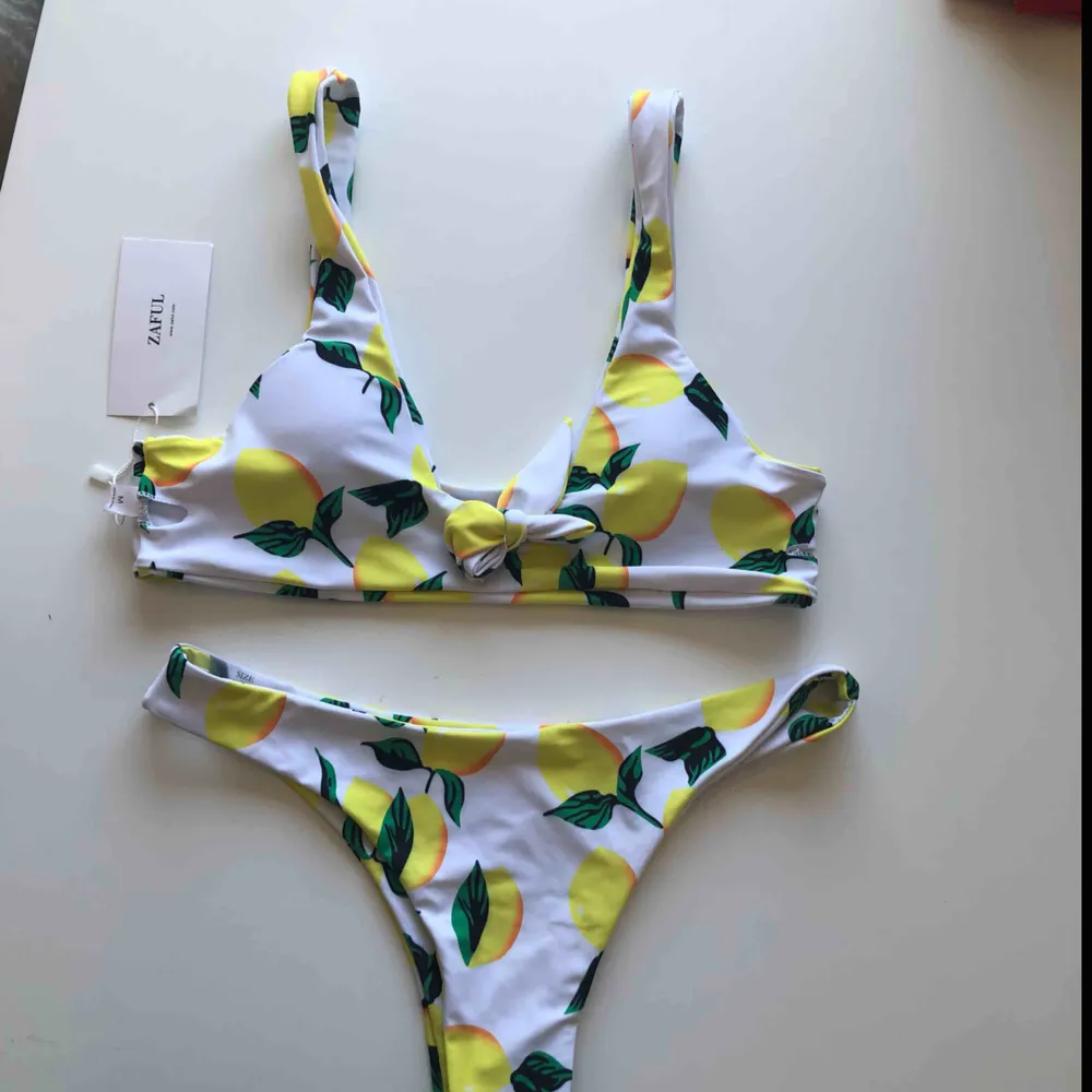 Oanvänd bikini från zaful. . Övrigt.