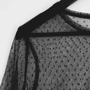  - Transparent topp med prickar! Ganska tight