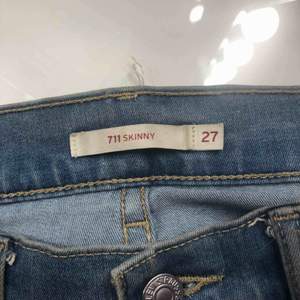 Säljer mina Levi’s 711 (Skinny Jeans)   strl. W27