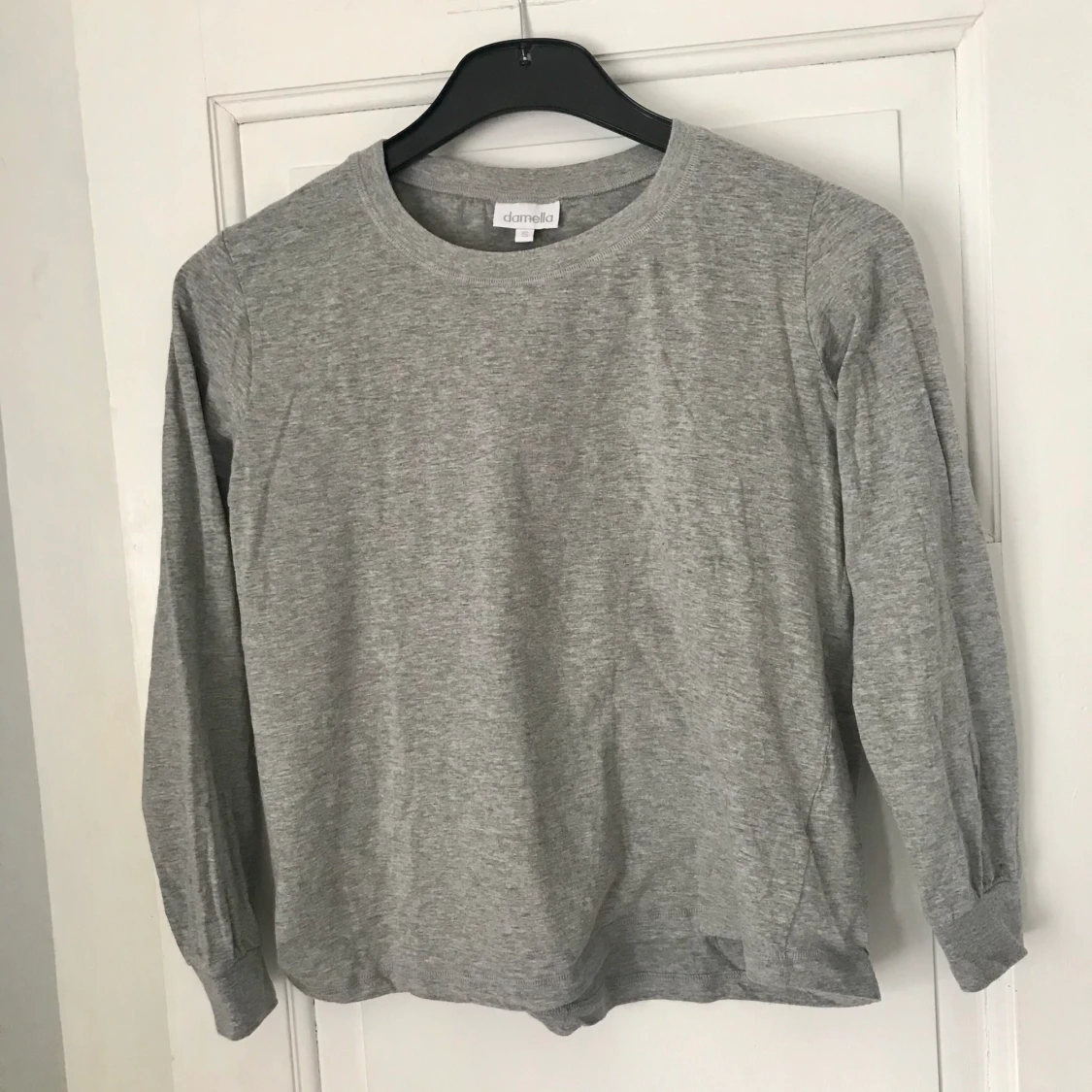 Basic grå tröja  - 90