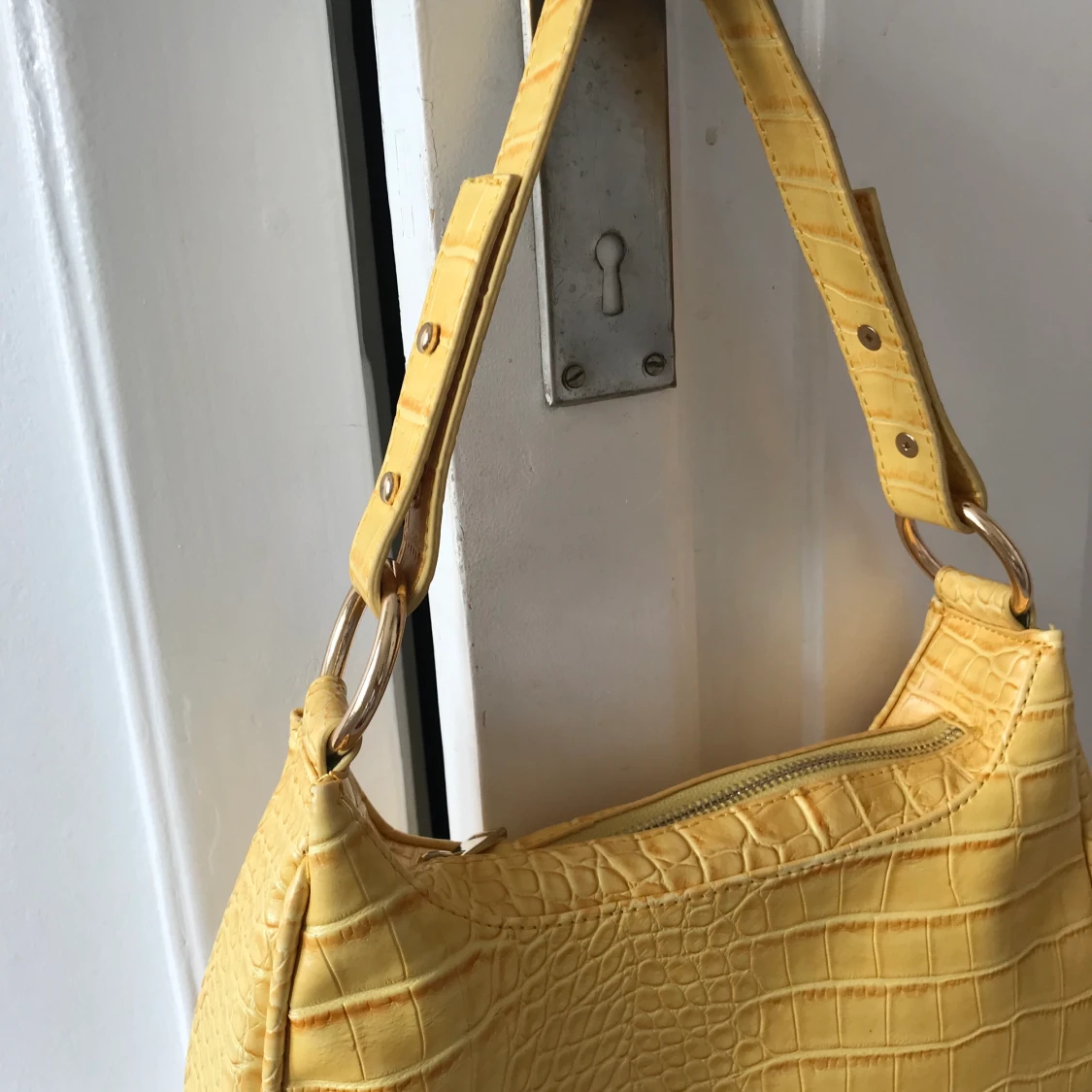 Gul shoulderbag🥂 - 90