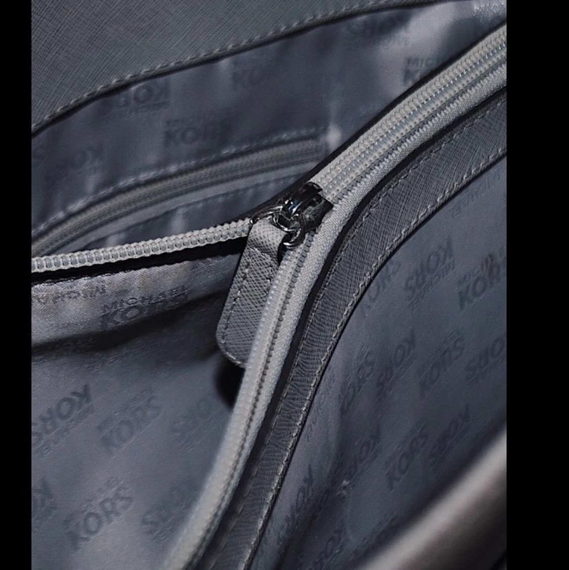 Michael Kors väska  - 91