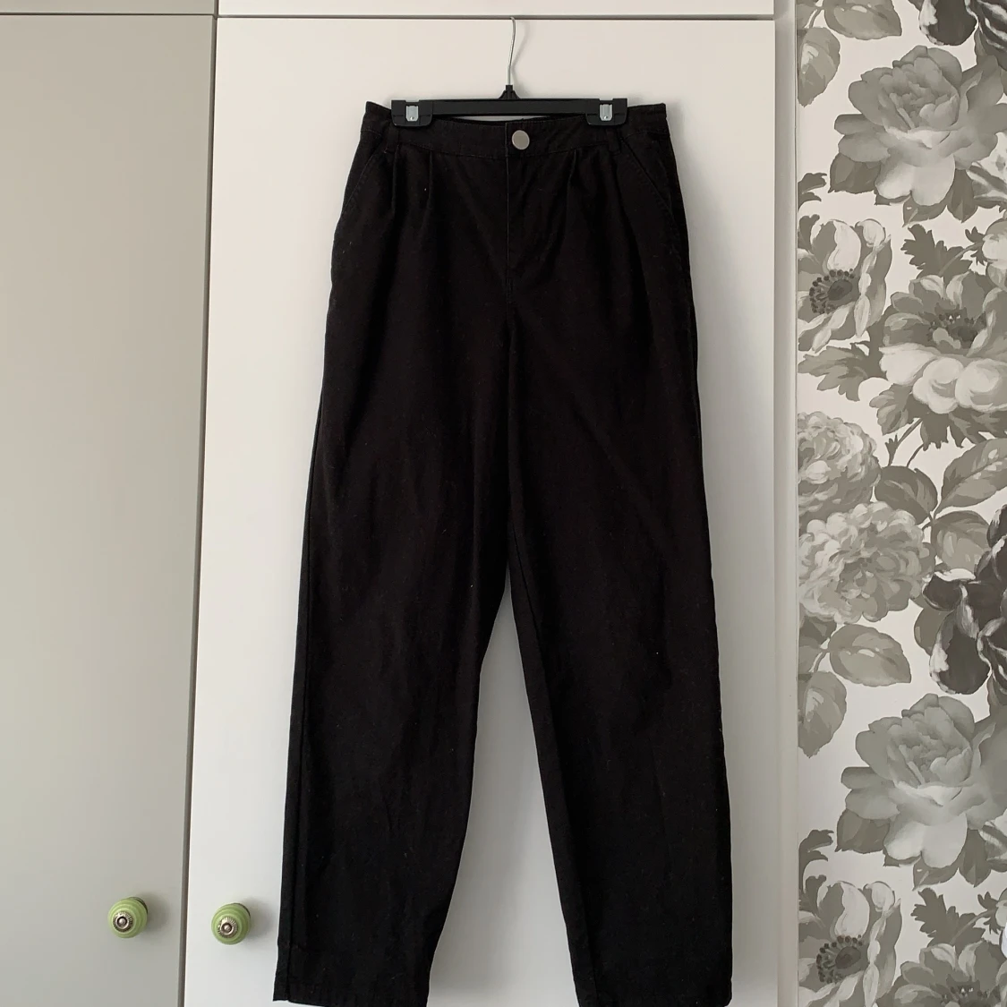 Svarta byxor från asos 