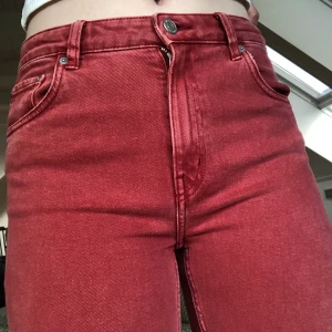 Weekday jeans - Snygga  jeans från weekday i modellen way. Använda typ en gång så bra skick! Frakt tillkommer eller möts upp i Uppsala. Kontakta mig om fler bilder önskas!☺️