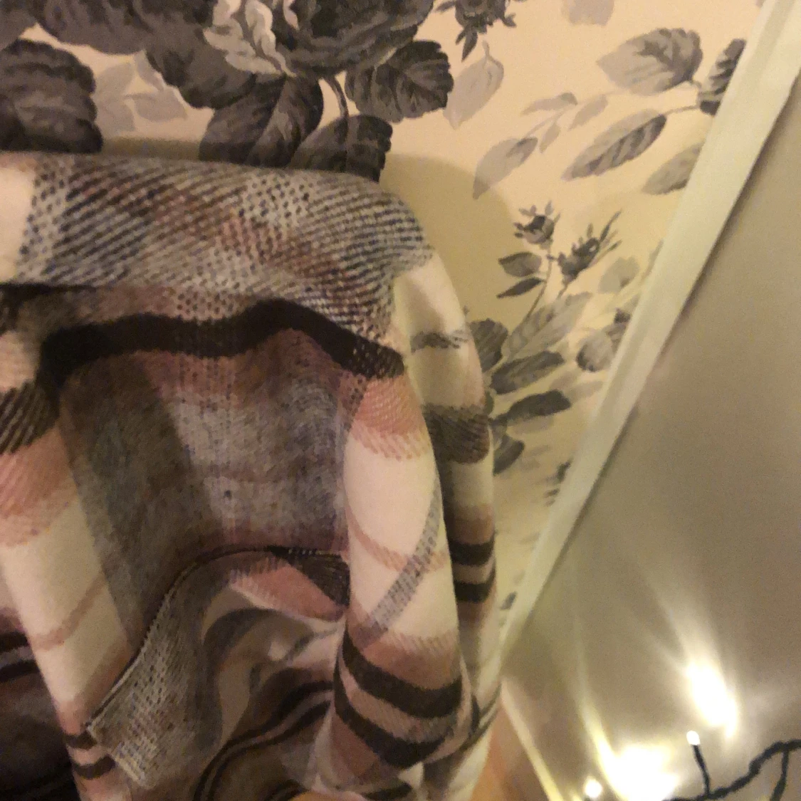 HELT NY JACKA!! jag säljer den slutsålda jackan från Lindex för 250kr storlek L - 91