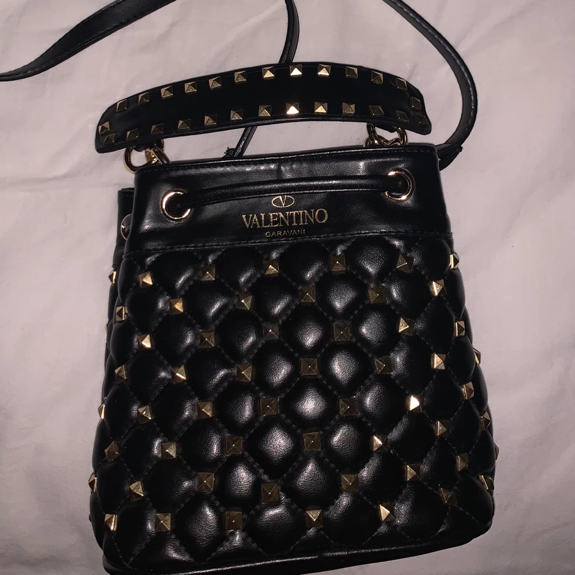 Valentino väska