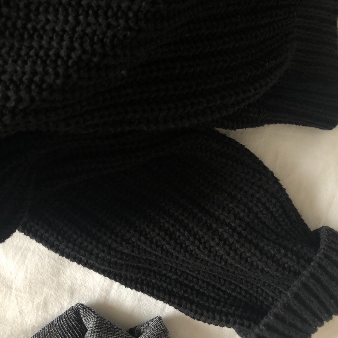 Svart stickad tröja - 90