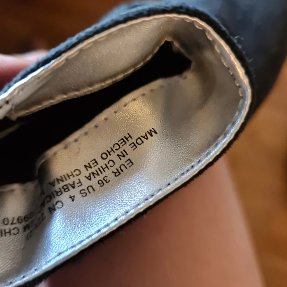 🎀Fina skor i moccaimitation. Med rosett 🎀 - 90