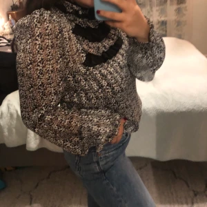 Fin blus - Jättefin härlig blus som passar nästan till allt✨aldrig använt den.