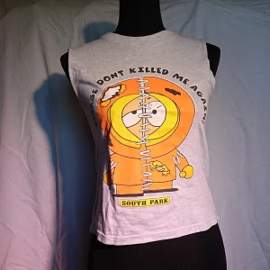 South park-tröja - (Felstavat) South Park-linne, passar xs/s