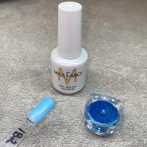 Nagelgrejer - Nagelgrejer från Missfancy, har dubbla produkter därför jag säljer. 50kr styck+ frakt 