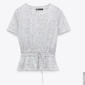 Topp - Söt topp från zara, nästan aldrig använd. Priset är inkl frakt❣️