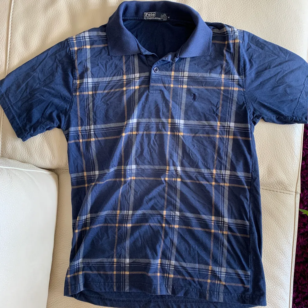 Pike tröj från Ralph Lauren som jag har köpt på second hand, har använt den några gånger men säljer då den ej kommer till använding längre. Frakt ingår ej😇. Toppar.