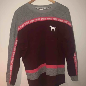  - Jag säljer en Pink tröja i storleken XS som är köpt på en pink affär i NYC! Köpt för ca 600kr. Priset går att diskutera. Betalas via Swish eller kontanter 