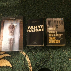  - Böcker, 300kr st. 