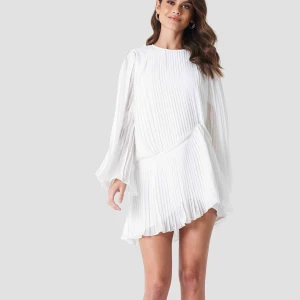  - Klänning från Andrea hedenstedt kollektion för Nakd. Aldrig använd 