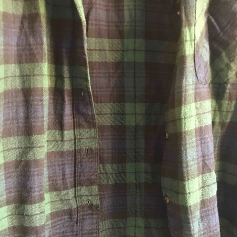 Skjorta från Lager157, knappt använd✨ Köpare står för frakt.. Skjortor.