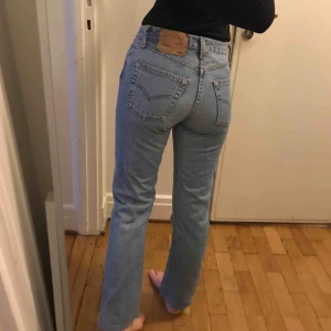  - Levis 501:or. W26. Mycket fint skick! 500kr inklusive frakt! 