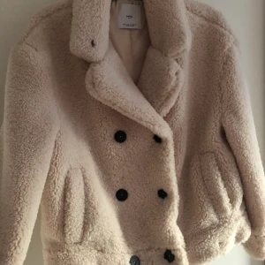 Teddyjacka - Jacka från mango som ny i storlek S