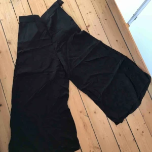  - Vida byxor från & other stories