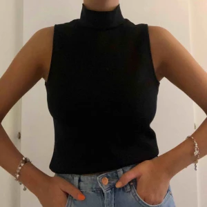  - Svart topp från Zara