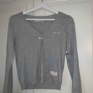  - Oddmolly kosta. Använt en gång så i jätte fint skick! Frakt 40kr