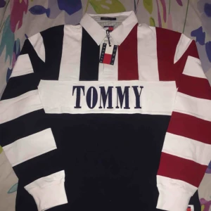  - Limited edition Tommy Jeans Archive capsule, brand new with tags size L...Already sold out everywhere so it’s almost impossible to find this