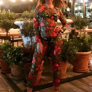  - jumpsuit passar bra till ny år eller födelsedag