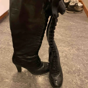  - Tiamo. Mycket fint skick 