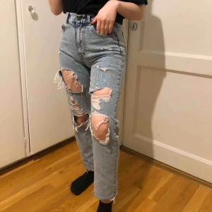  - Svinsnygga momjeans, hög midja🥰 frakt ingår i priset