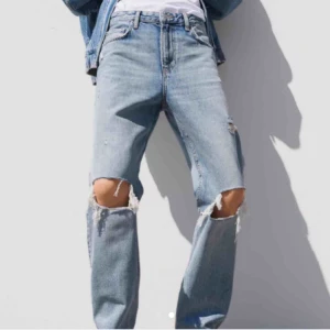  - Har dessa jeans i strl 36 men vill gärna byta mot en 34 då de är för stora på mig!! Skriv gärna om ni är villiga att byta