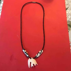  - Halsband från Indien , pris inkl frakten 