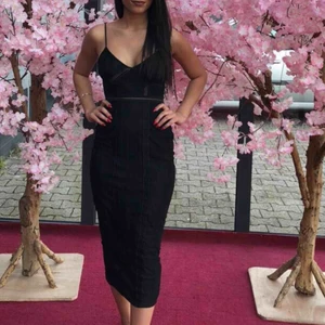  - Använd endast 2 gånger och fortfarande som ny  Köparen står för frakten