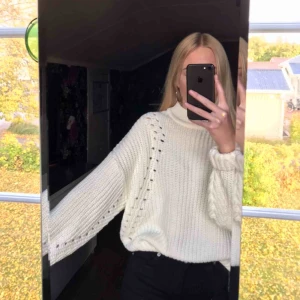  - Jättefin stickad tröja från Gina, använd 1 gång☺️