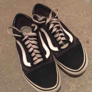  - Vans i bra skick! Strl 40. 50kr paret. 