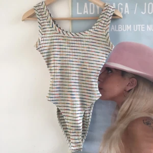  - Second hand body köpt i Amsterdam Använd några gånger Köper betalar frakt