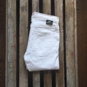  - Snygga drdenim byxor, använda två gånger!