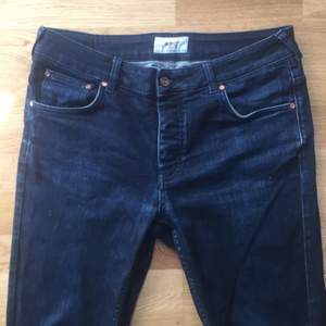 Jeans från WESC  ¡¡KÖP 3 PAR JEANS (andra två i mitt feed) FÖR 200kr!!