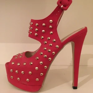  - Aldrig använda, guldiga nitar!