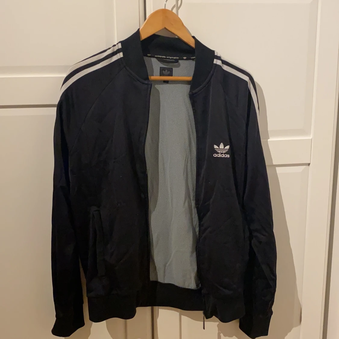 Adidas 3 stripe kofta  - 91