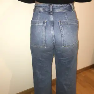 Väldigt bekväma jeans men har blivit för små. Storlek  34,modell ”the marine straight” 