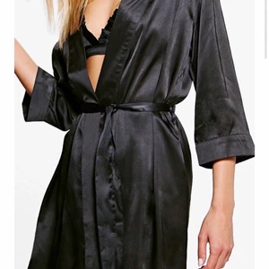 Siden morgonrock  - Jätte fin silkes morgonrock. Perfekt skick 