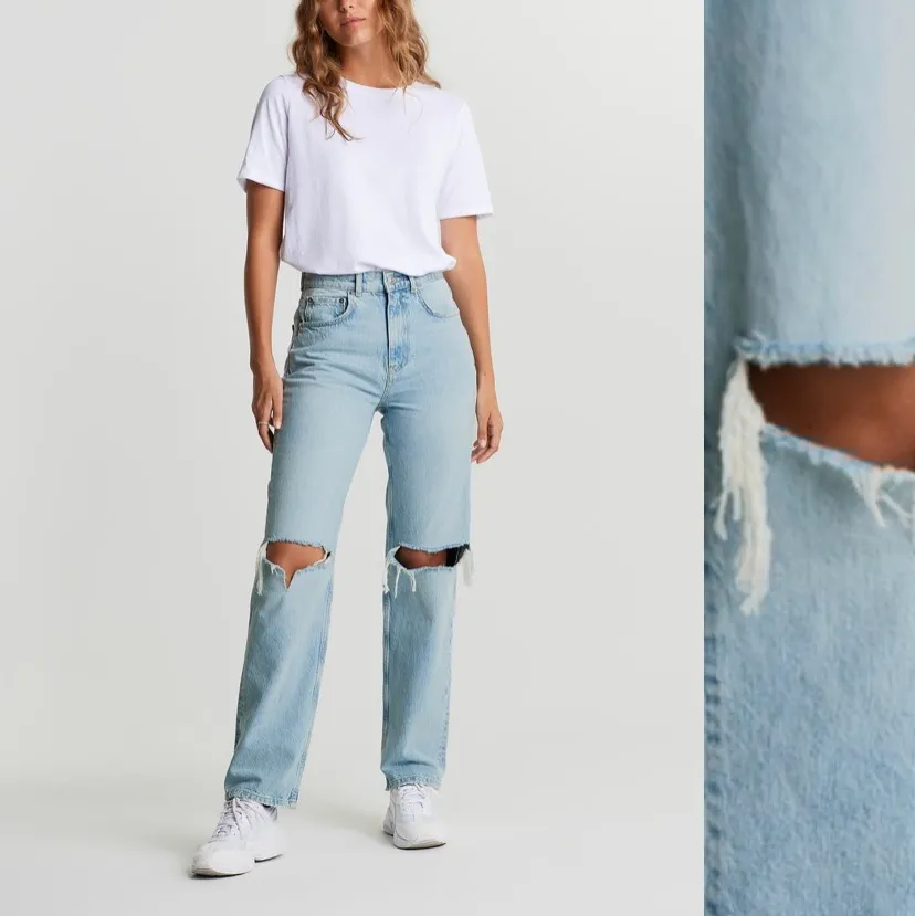 Säljer dessa slutsålda jeans med hål från Gina tricot. Ena hålet upp lite mer så sydde de som gick upp (bild 2). Utöver det superfint skick. Först till kvarn!. Jeans & Byxor.