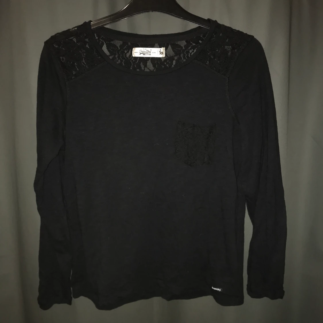 Svart tröja SuperDry