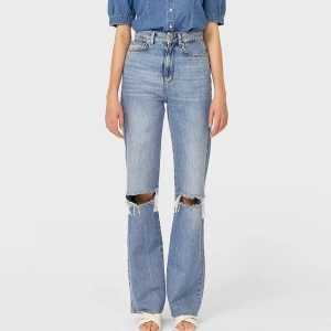 Jeans - Skit snygga jeans💕💕från stradvarius som tyvär börjar bli för korta för mig som är 174🥰