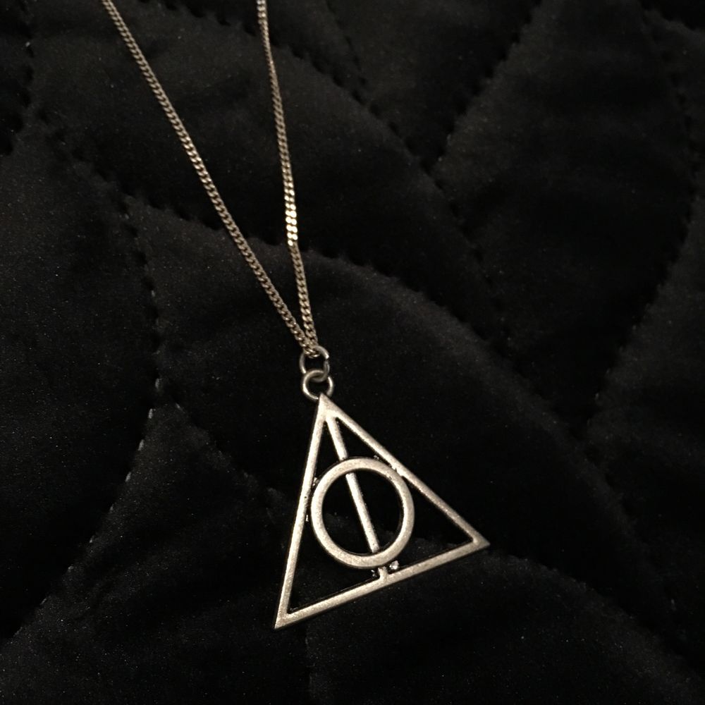 Harry Potter halsband Deathly Hallows | Plick Second Hand
