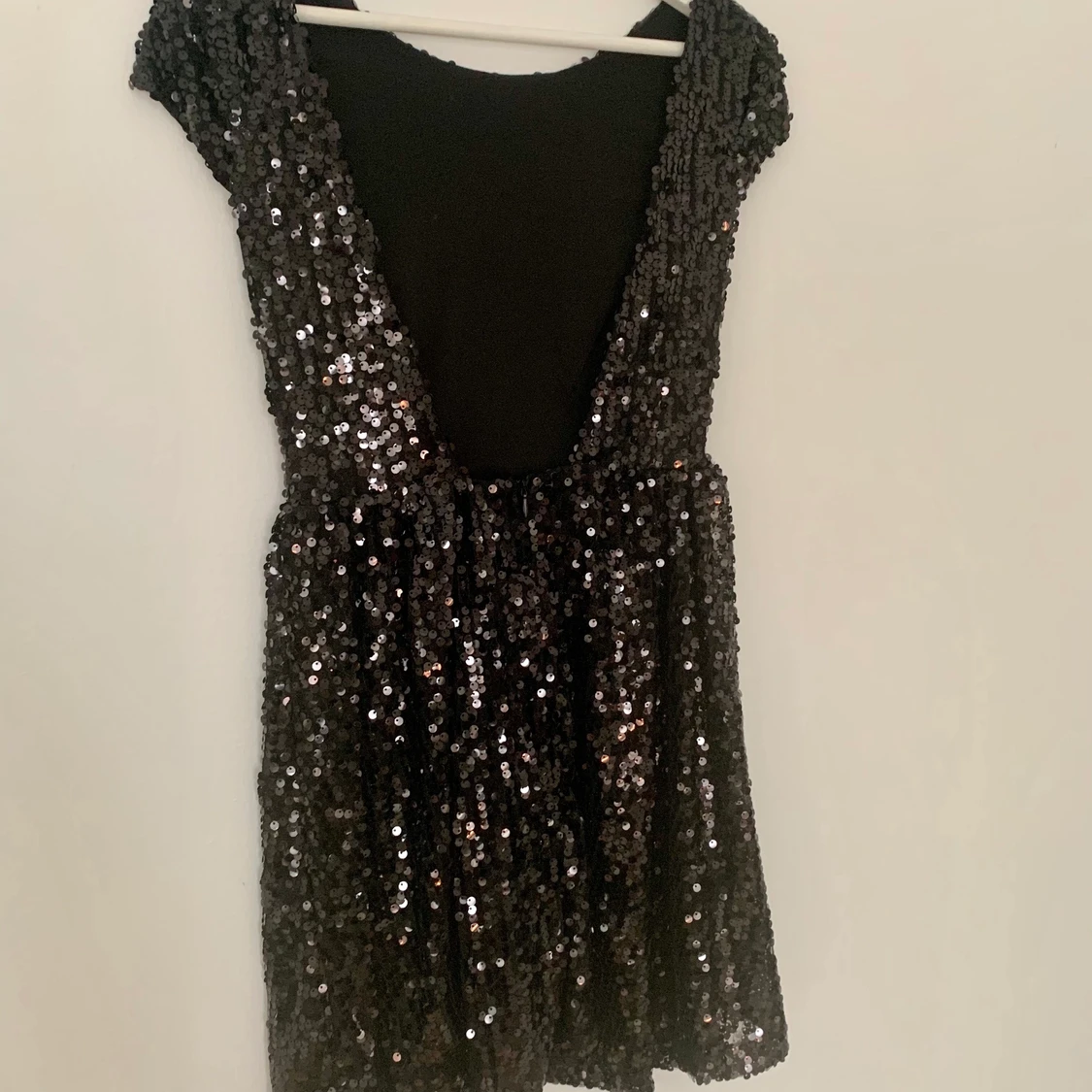 Ny klänning/ storlek S/ Från Oneness - 90